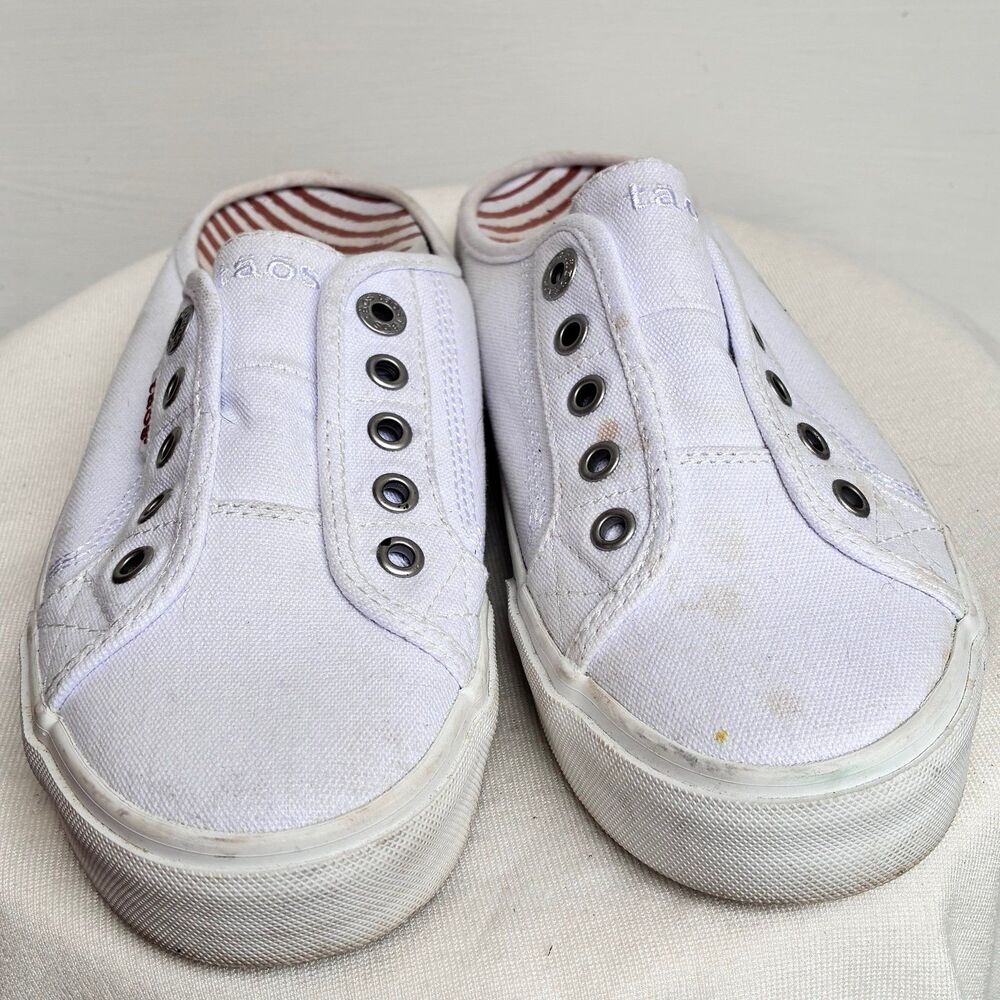 Taos White Canvas Slip On Sneakers Size 8